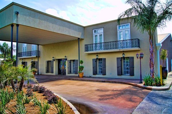 Courtyard on the Ridge