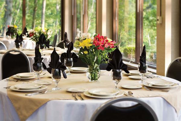 Burr Oak State Park Lodge