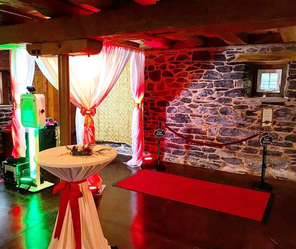 Shining Star Photo Booth