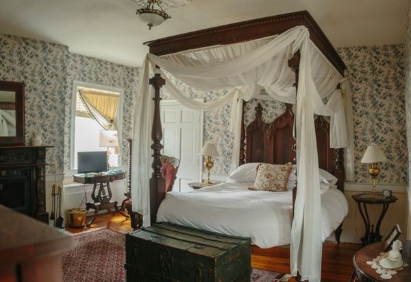 Cave Hill Farm Bed & Breakfast