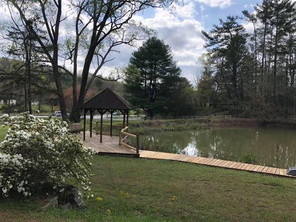 The Barn at Tall Oaks