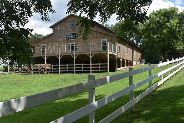 The Barn at Tall Oaks