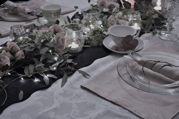 Eclipse Weddings and Floral Design