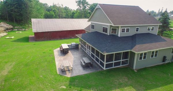 Angel Rock Waterfront Cottages & Vacation Homes