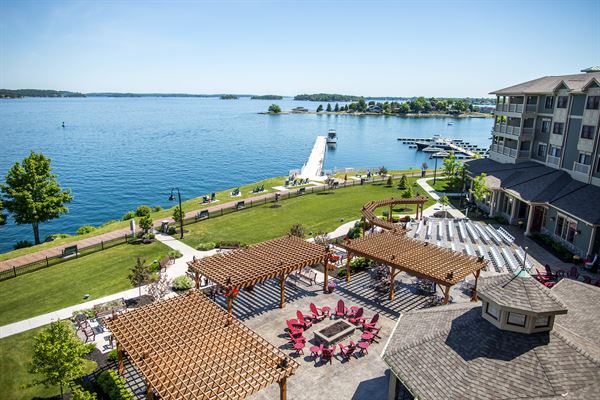 1000 Island Harbor Hotel