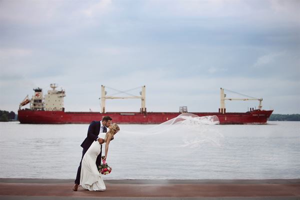 1000 Island Harbor Hotel