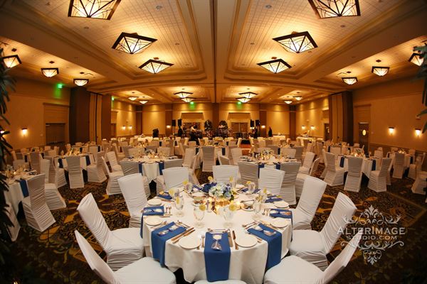 1000 Island Harbor Hotel