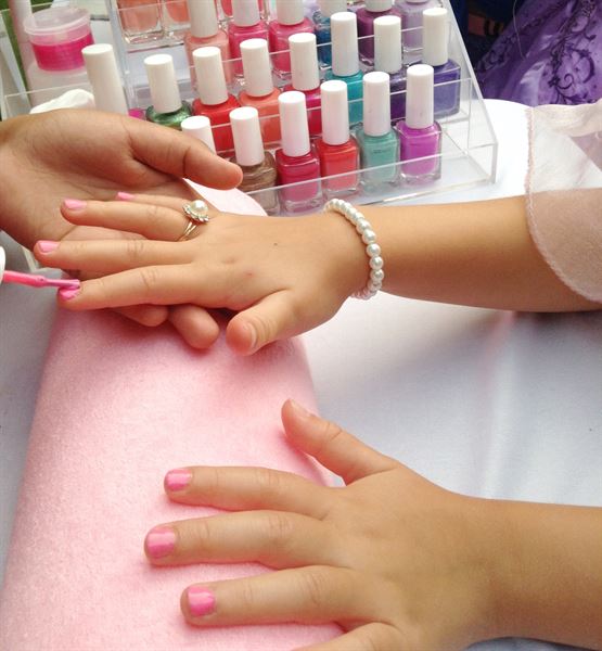 Girls & Tiaras Parties