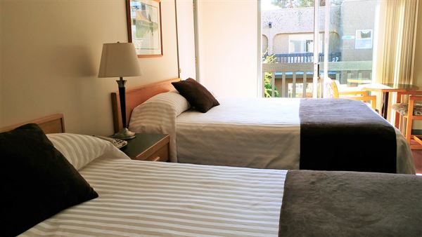 Divya Sutra Plaza & Conference Centre Vernon