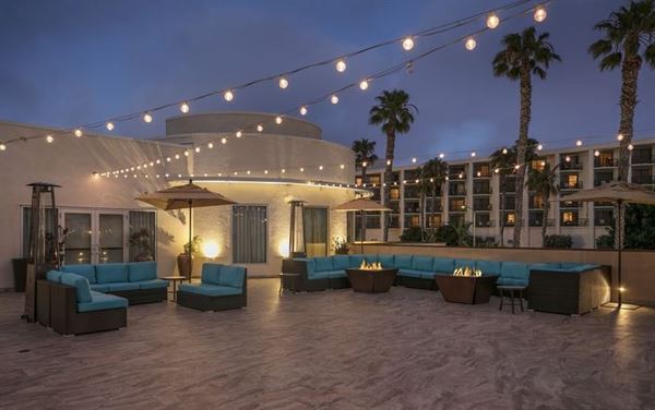 The Redondo Beach Hotel