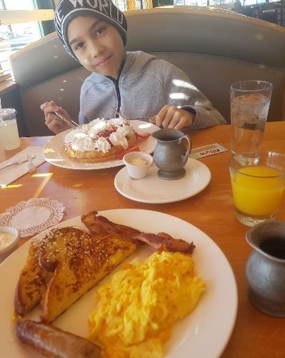 Elly's Brunch & Cafe