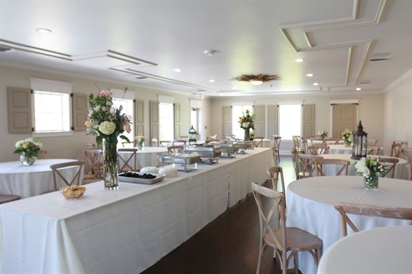 Oak Crossing - Home of The Gazebo, The TreeHouse, and The Bridal Suite