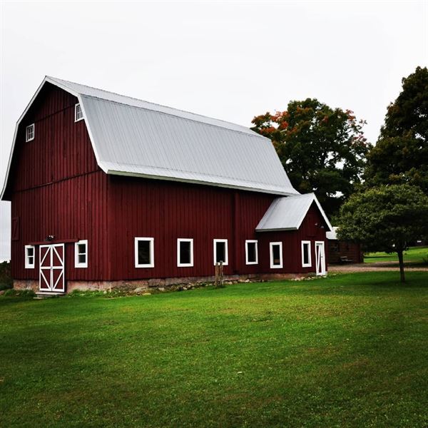 Red Barn Weddings, LLC