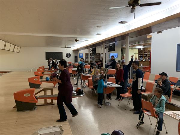 Pop'N Pins Lanes & Island Bowl Grill