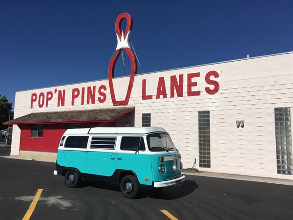 Pop'N Pins Lanes & Island Bowl Grill