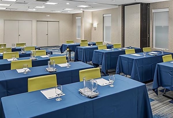 Holiday Inn Express Atlanta Airport-College Park