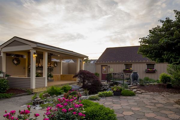 Weller Haus Bed, Breakfast & Event Center