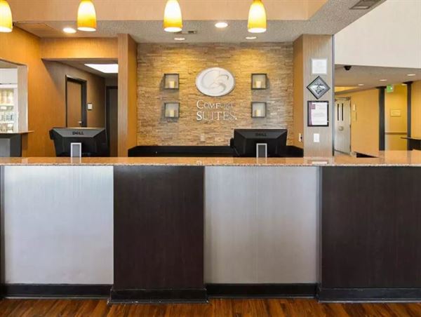 Comfort Suites DFW Airport