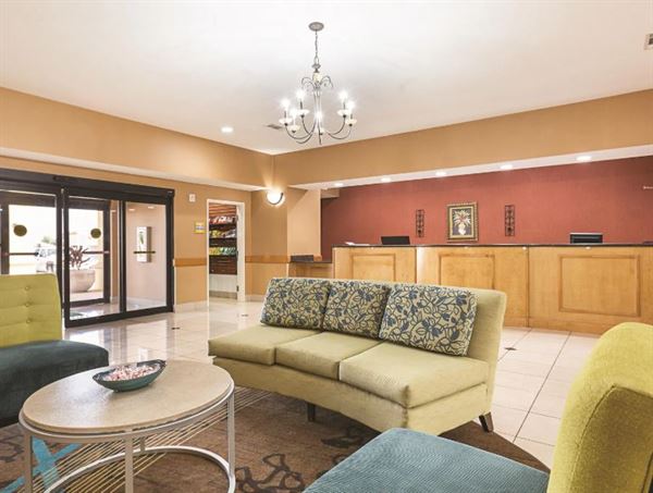 La Quinta Inn & Suites Alvarado