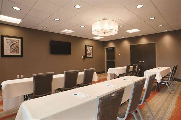 Homewood Suites by Hilton