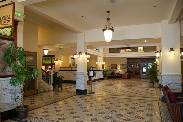 The Historic Plains Hotel