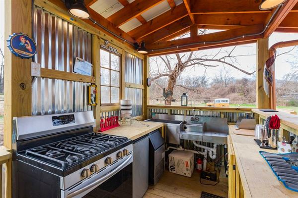 Nashville Love Shack