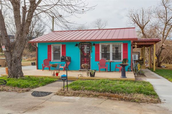 Nashville Love Shack