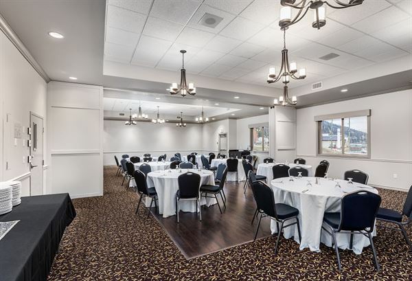 Prestige Radium Hot Springs Resort