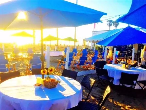 Perry's Cafe & Rentals