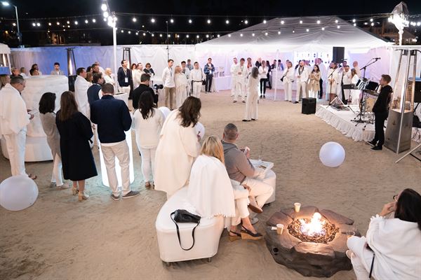 Perry's Cafe & Rentals