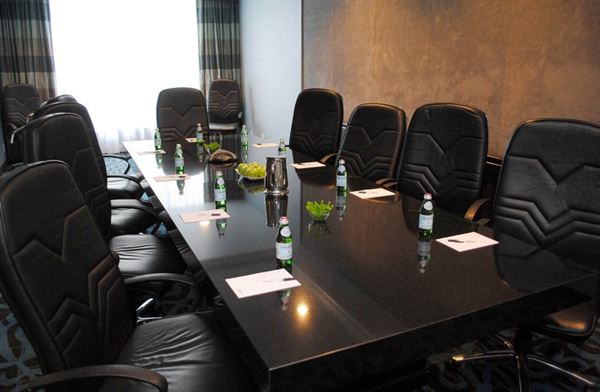 DoubleTree by Hilton Chatsworth