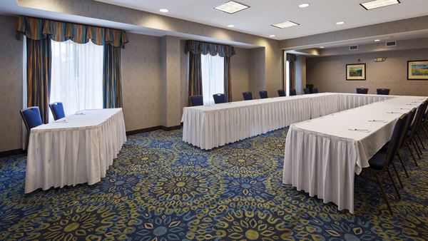 Best Western PLUS Waynesboro Inn & Suites Conference Center