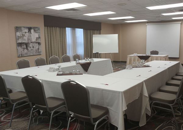 Best Western Plus Rose City Suites