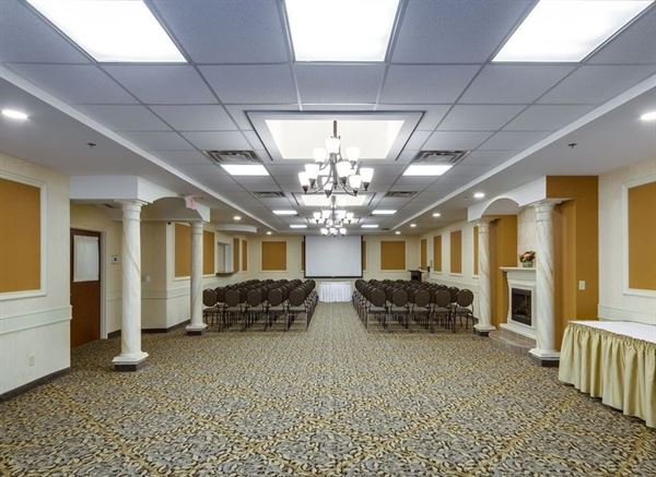 Monte Carlo Inn Barrie Suites