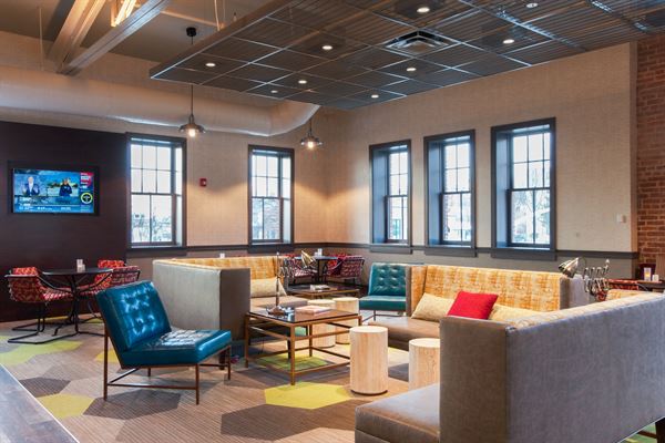 Hilton Garden Inn Burlington Downtown