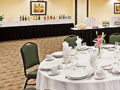 Holiday Inn Hotel & Suites Beaufort at Highway 21