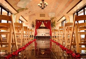 Las Leyendas & Balcony