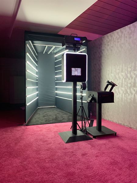 Cocktail Hour Entertainment