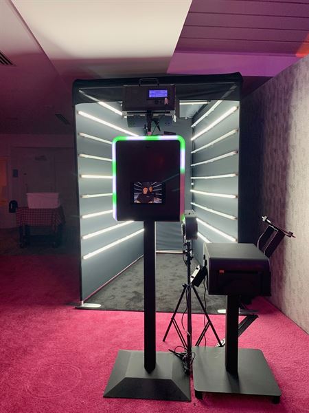 Cocktail Hour Entertainment