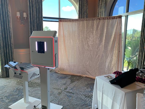 Cocktail Hour Entertainment