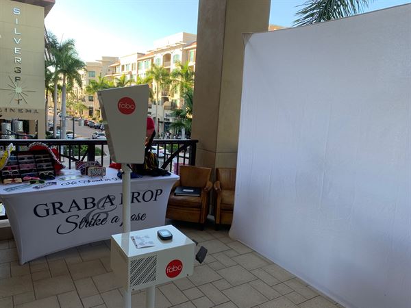 Cocktail Hour Entertainment