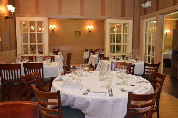 Rhino Lounge & Restaurant