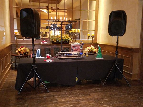 Hankster's Entertainment Service - Veteran Owned & Operated