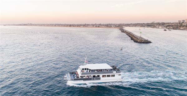 Cruise Newport Beach-Yacht Rentals