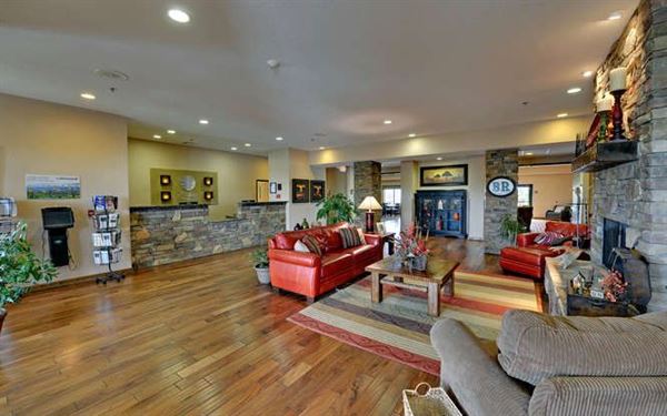 The Comfort Inn & Suites