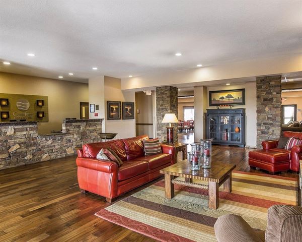 The Comfort Inn & Suites