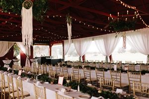 Summerhouse on the Lakes