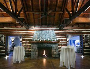 Fox Classic Clubhouse