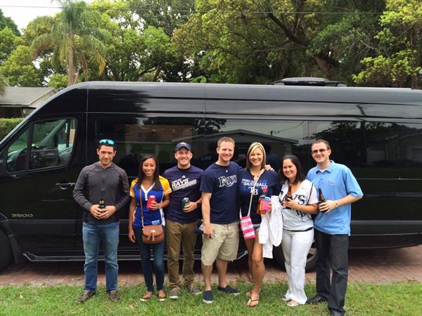 1st Class Limo & Car Service