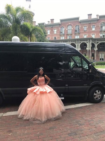 1st Class Limo & Car Service